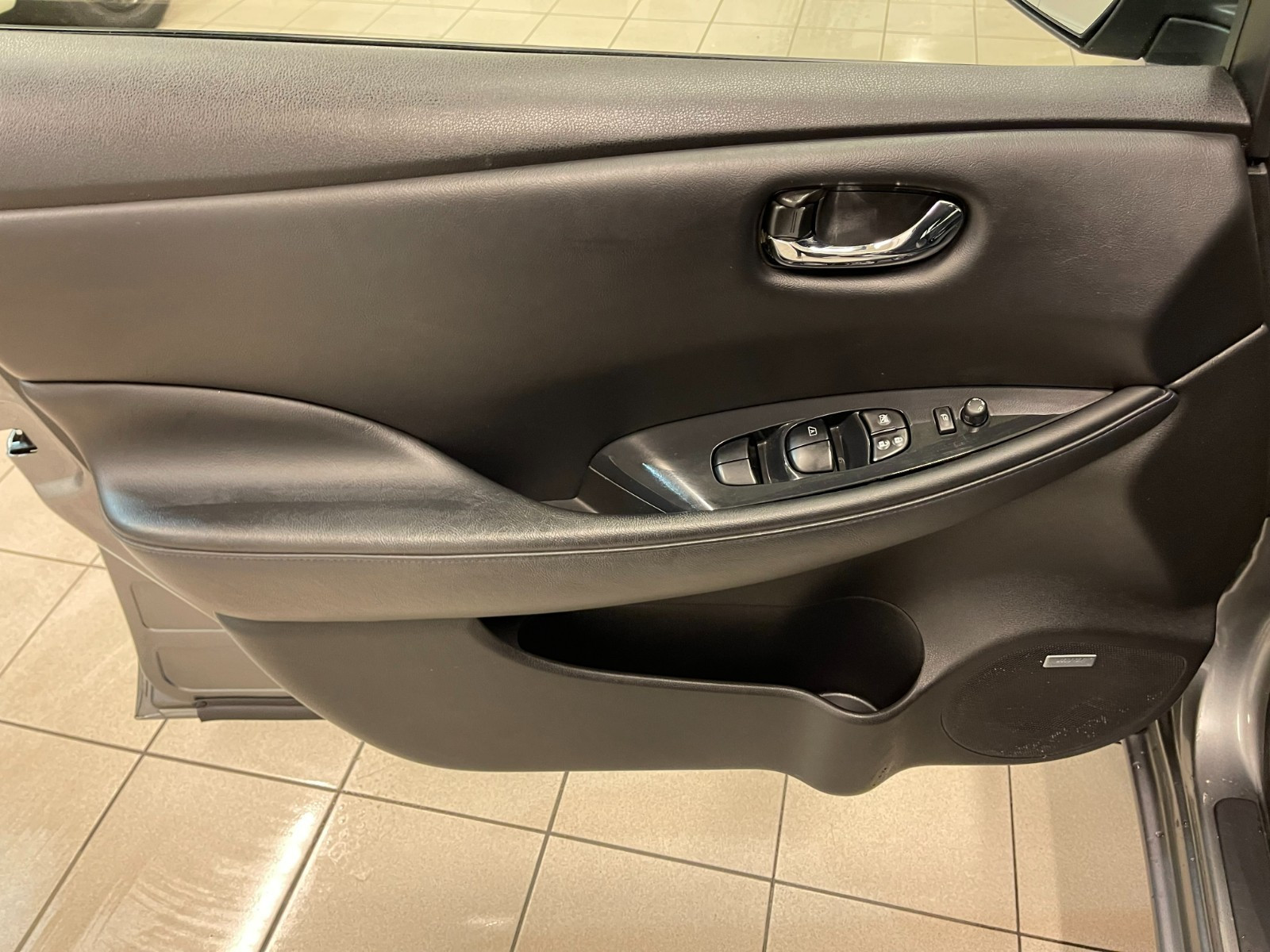2014 Nissan Leaf