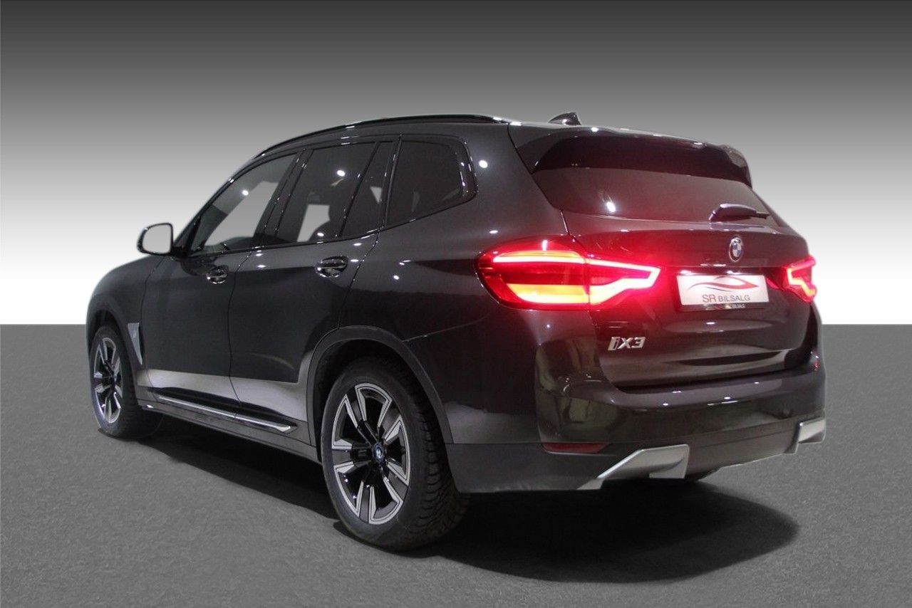 2021 BMW iX3