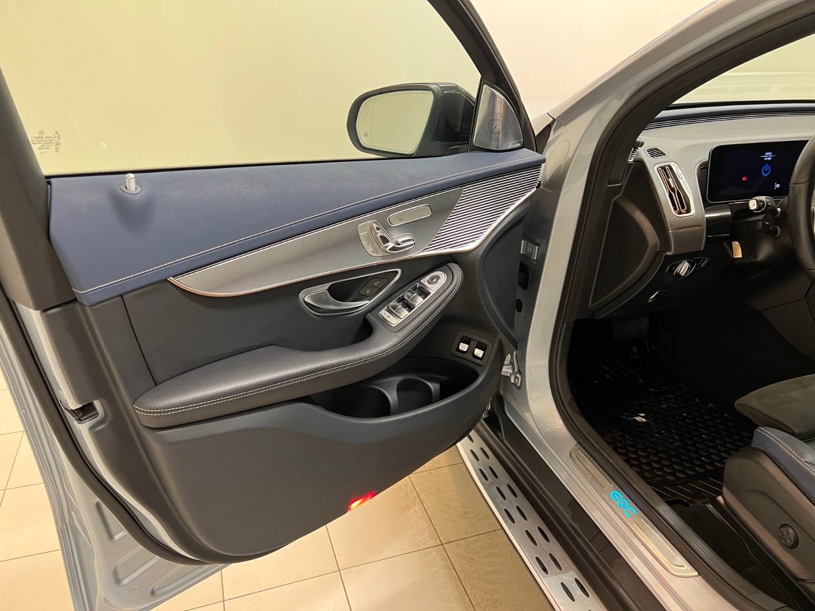2020 Mercedes-Benz EQC
