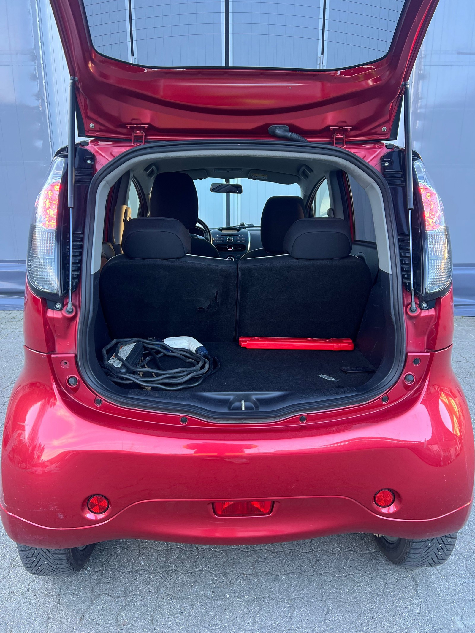 2015 Mitsubishi i-Miev