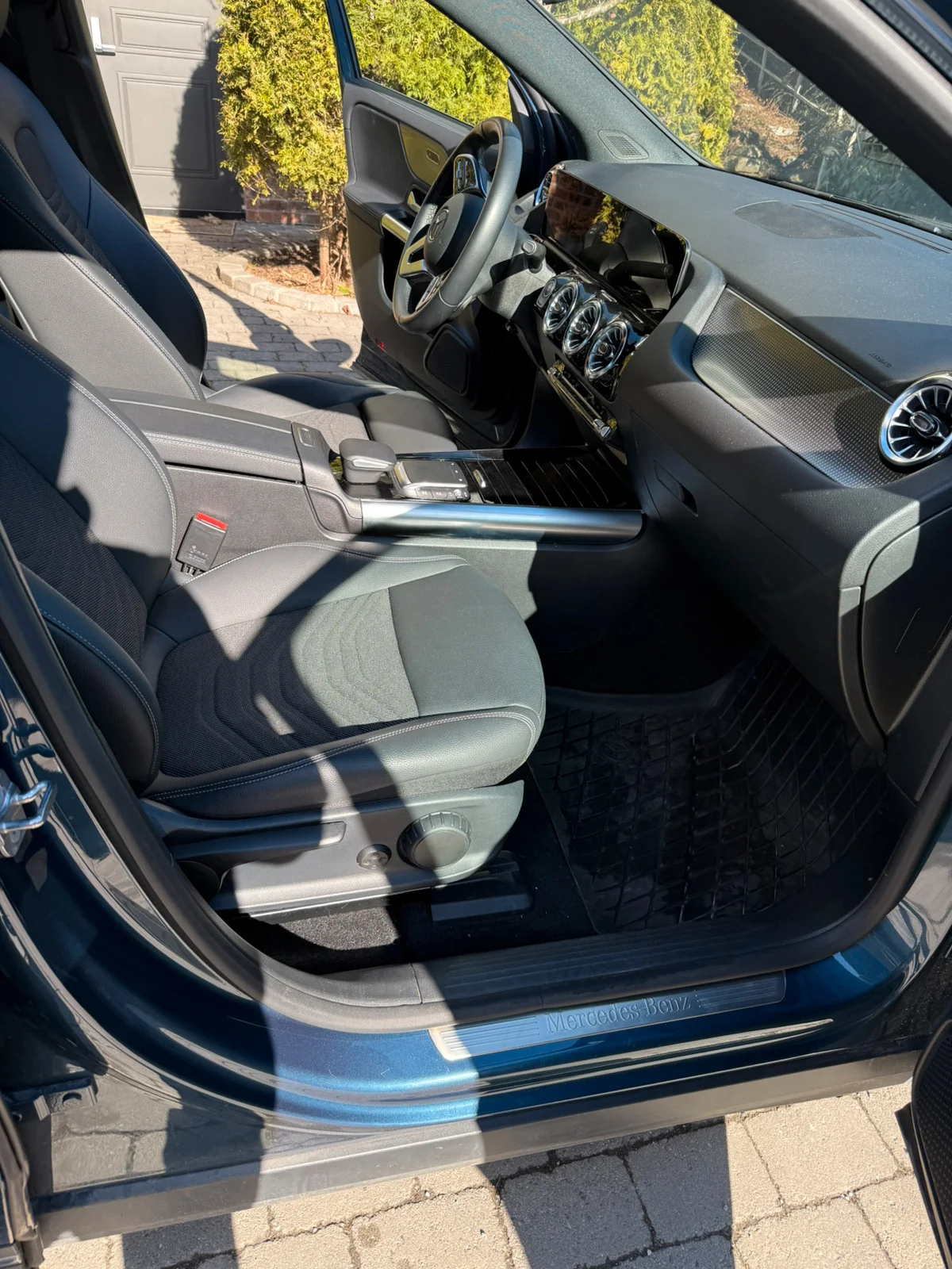 Mercedes-Benz EQA 2023