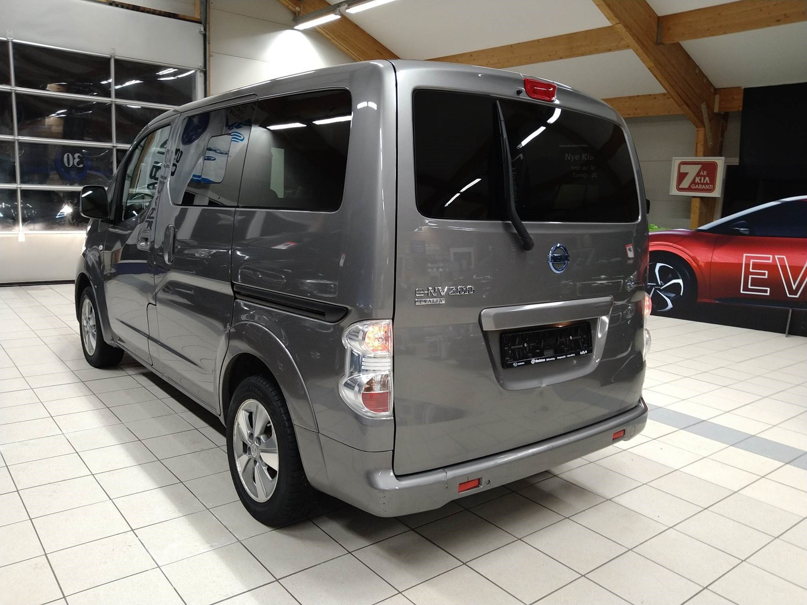 2016 Nissan e-NV