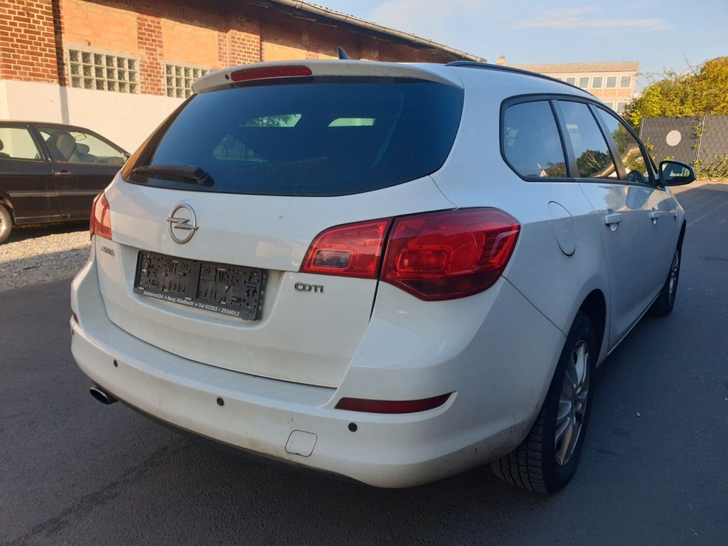 2011 Opel Astra