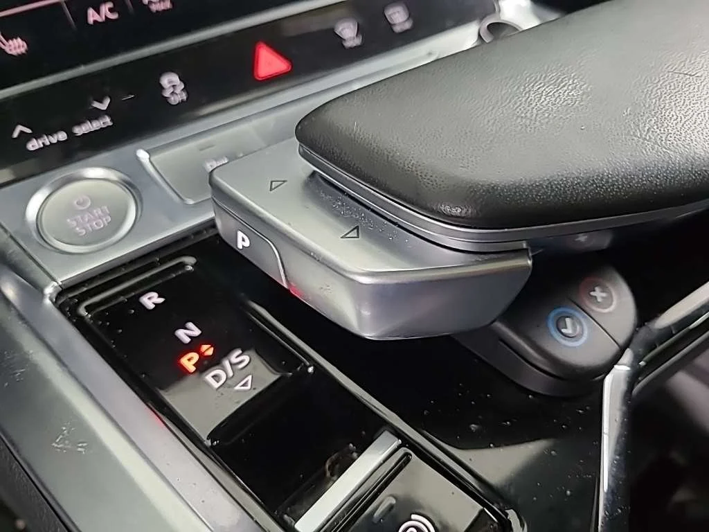 Audi E-Tron 50 Launch Edition - Quattro - Electric - Automatic - 313 hp - 61.920 km