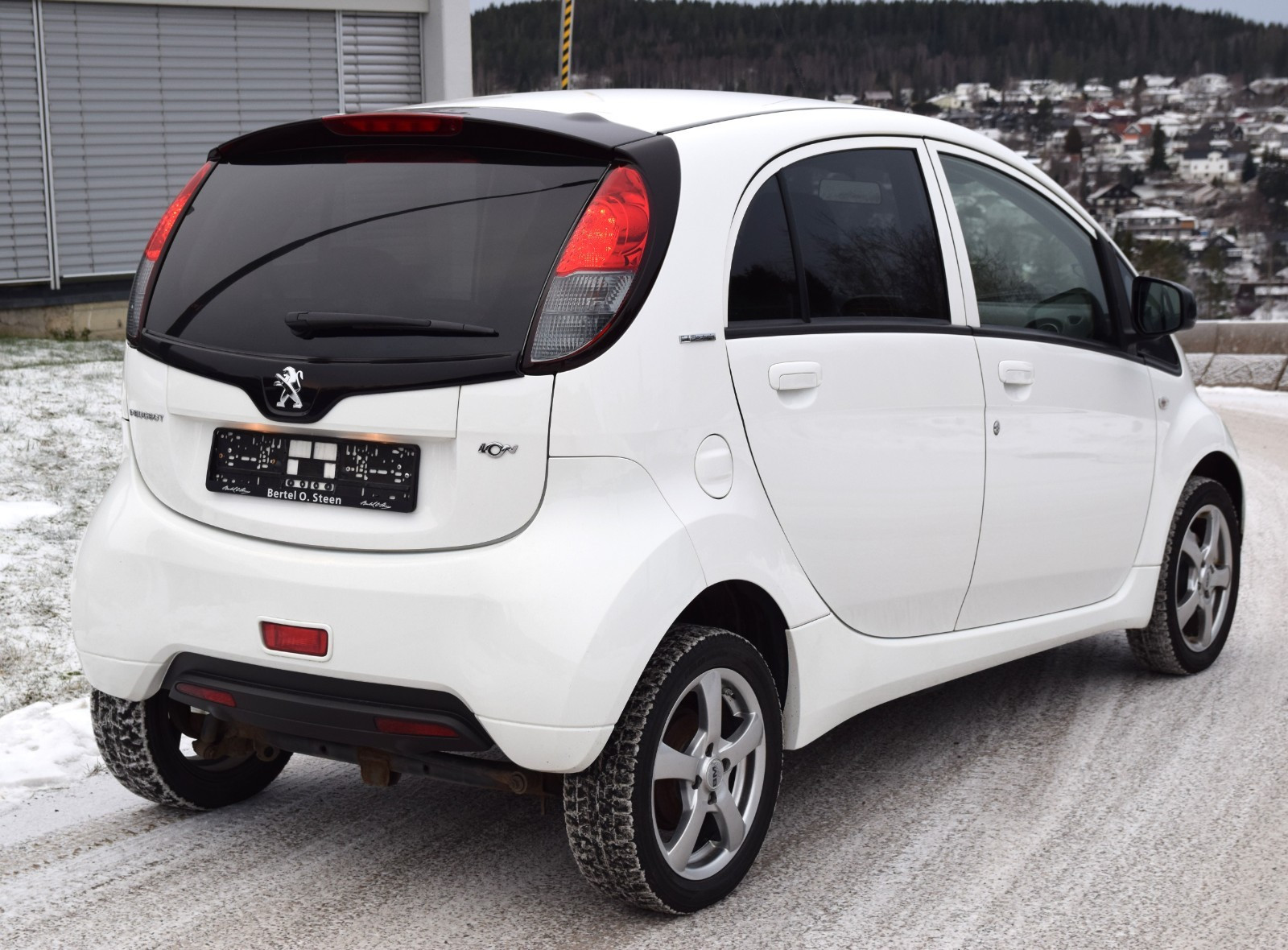 2015 Peugeot iOn