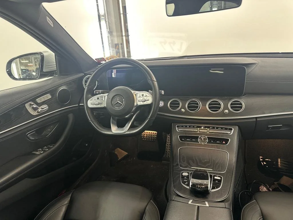 Mercedes-Benz E 300 Business - Смешанное - Автоматическое - 194 hp - 69.351 km