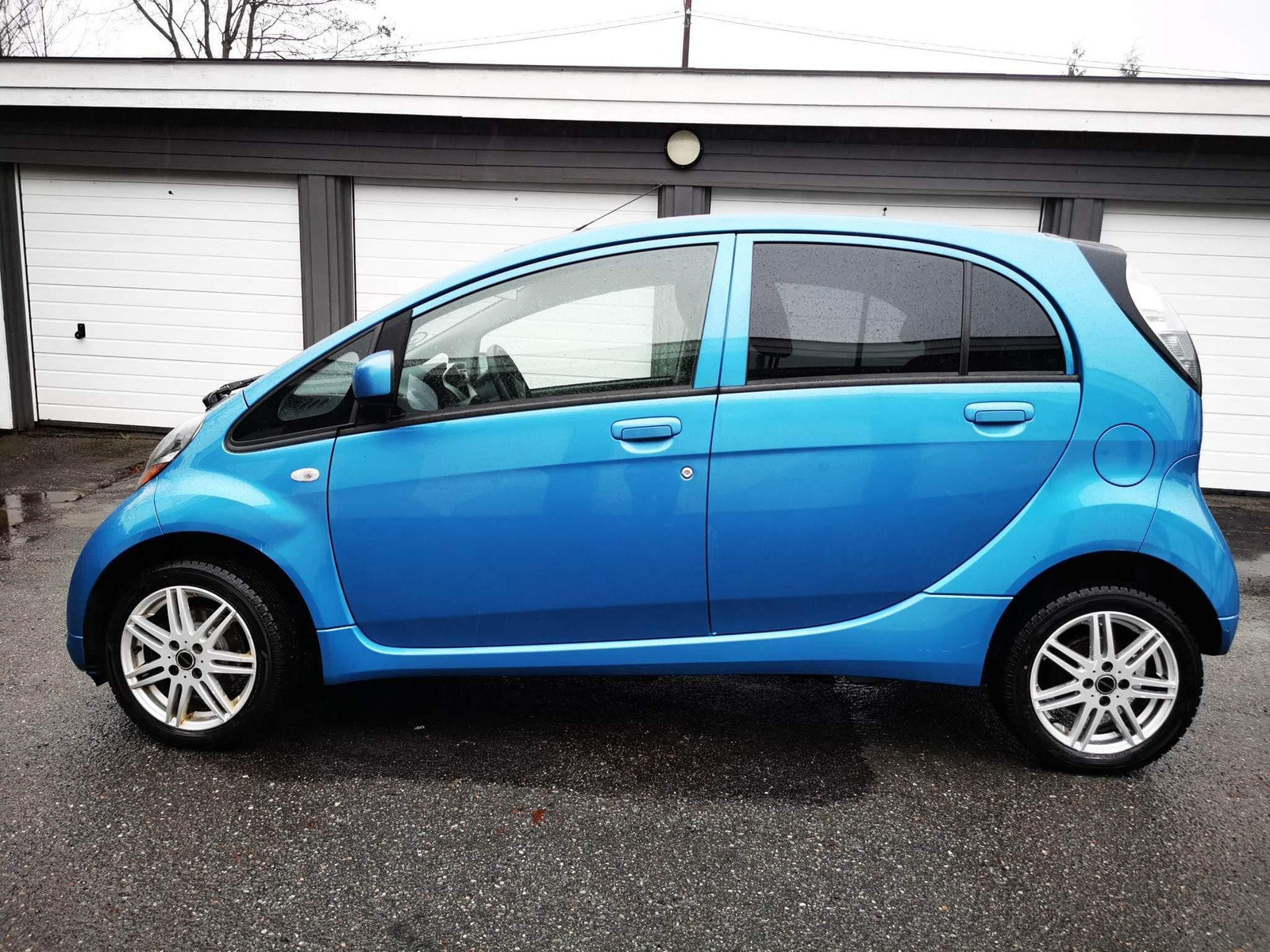2013 Mitsubishi i-Miev