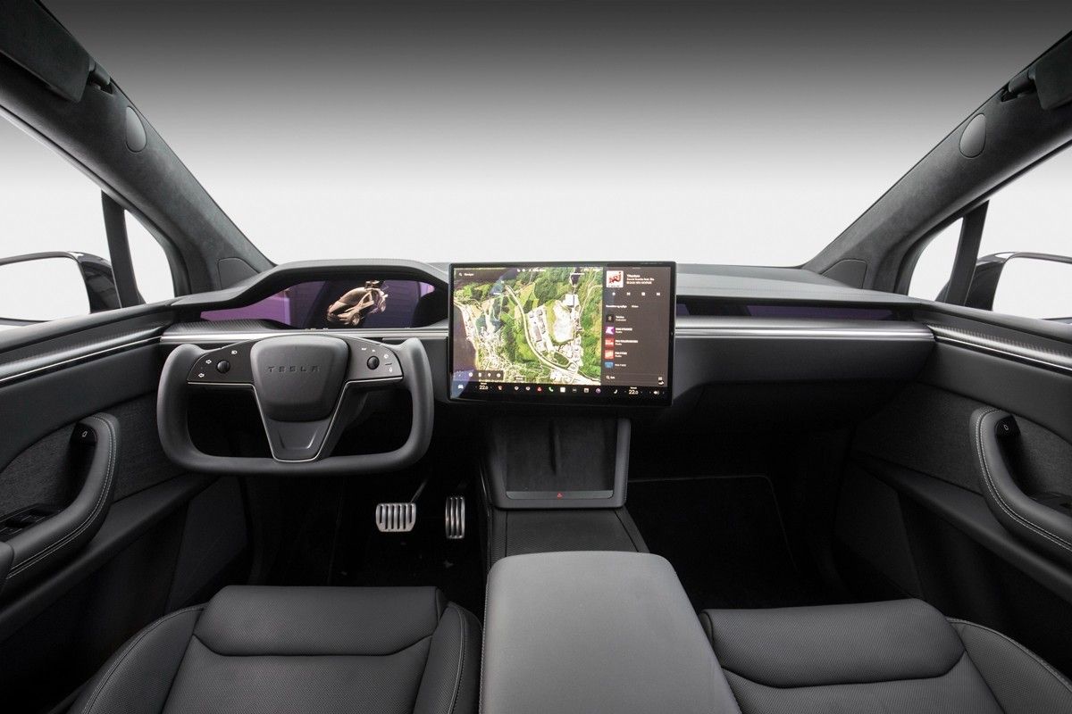 2022 Tesla Model X PLAID