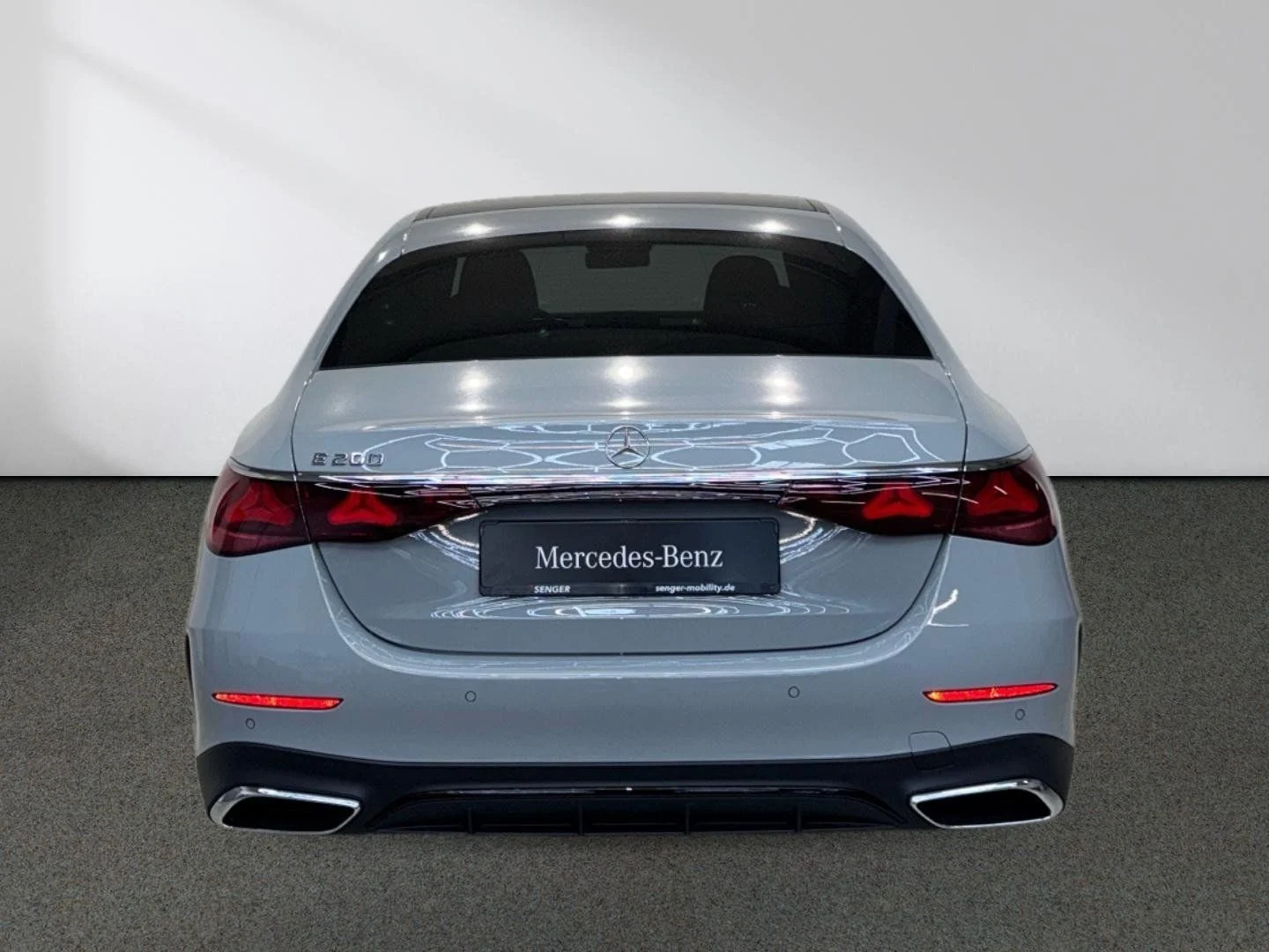 Mercedes-Benz E 200 AMG 2025