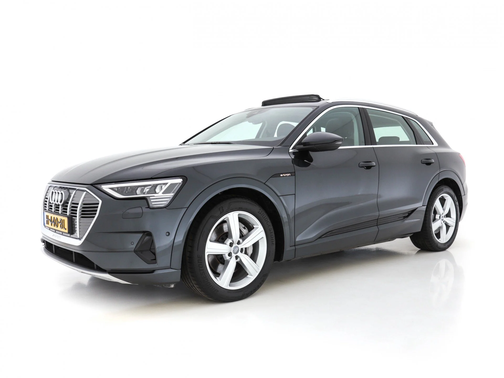 Audi E-Tron 50 - Quattro - Electric - Automatic - 360 hp - 47.295 km