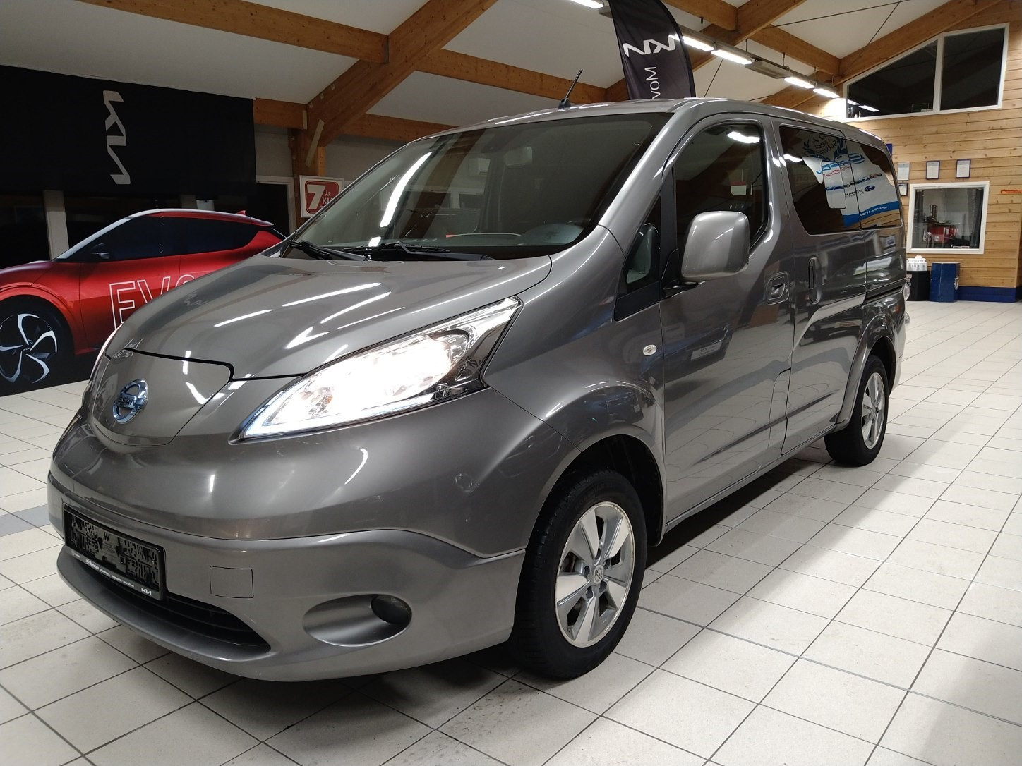2016 Nissan e-NV