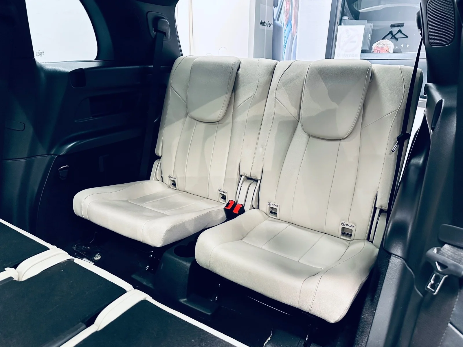 Mercedes-Benz EQB 2023