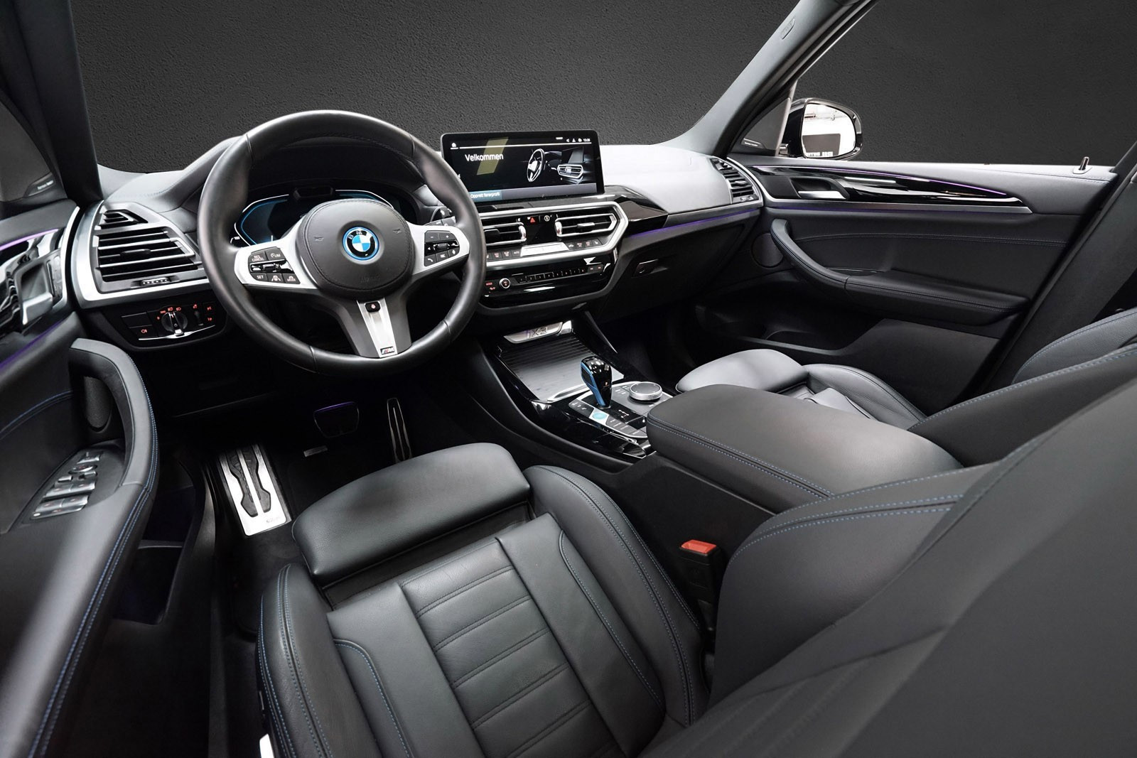 2022 BMW iX3
