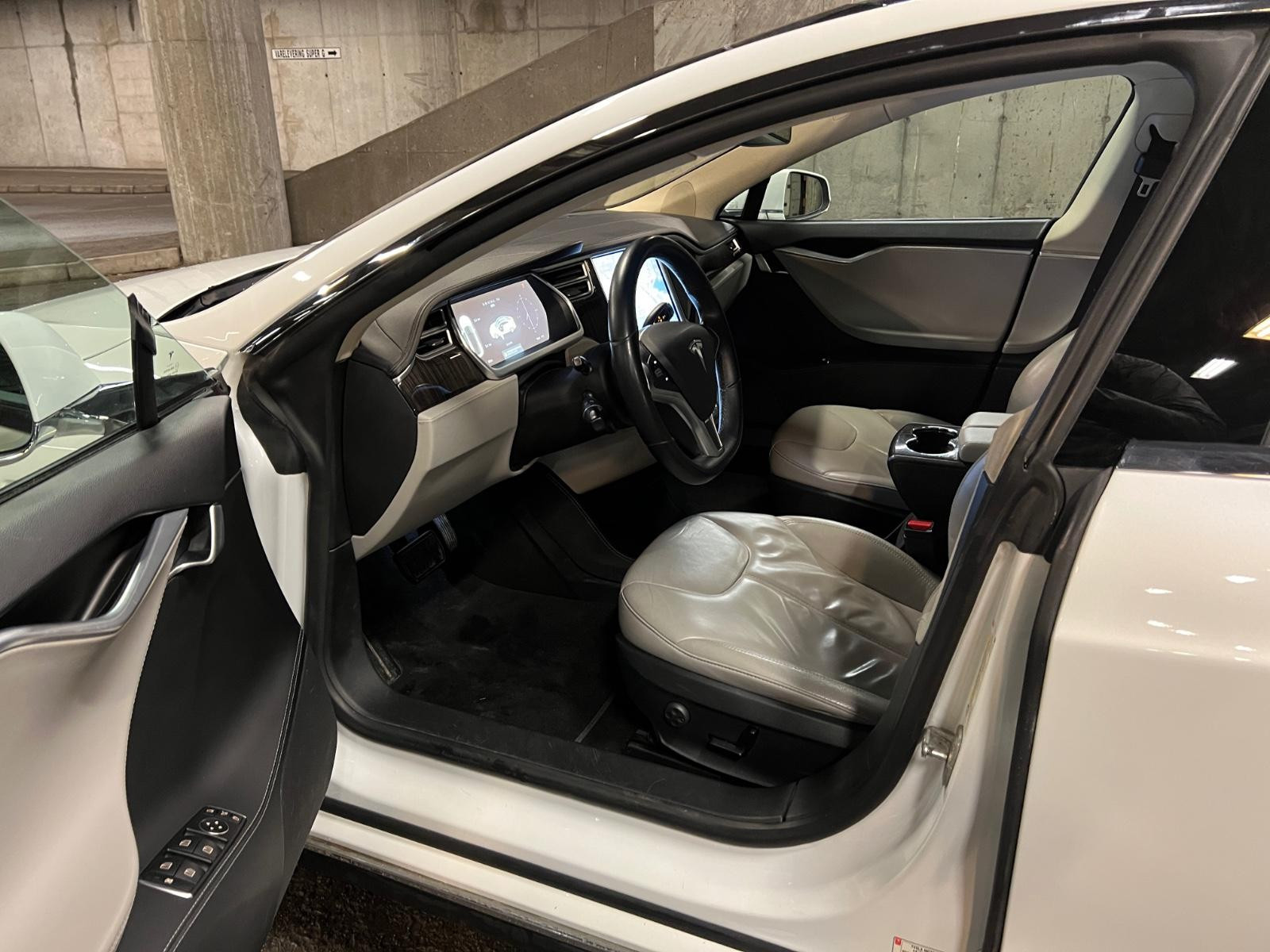 2014 Tesla Model S