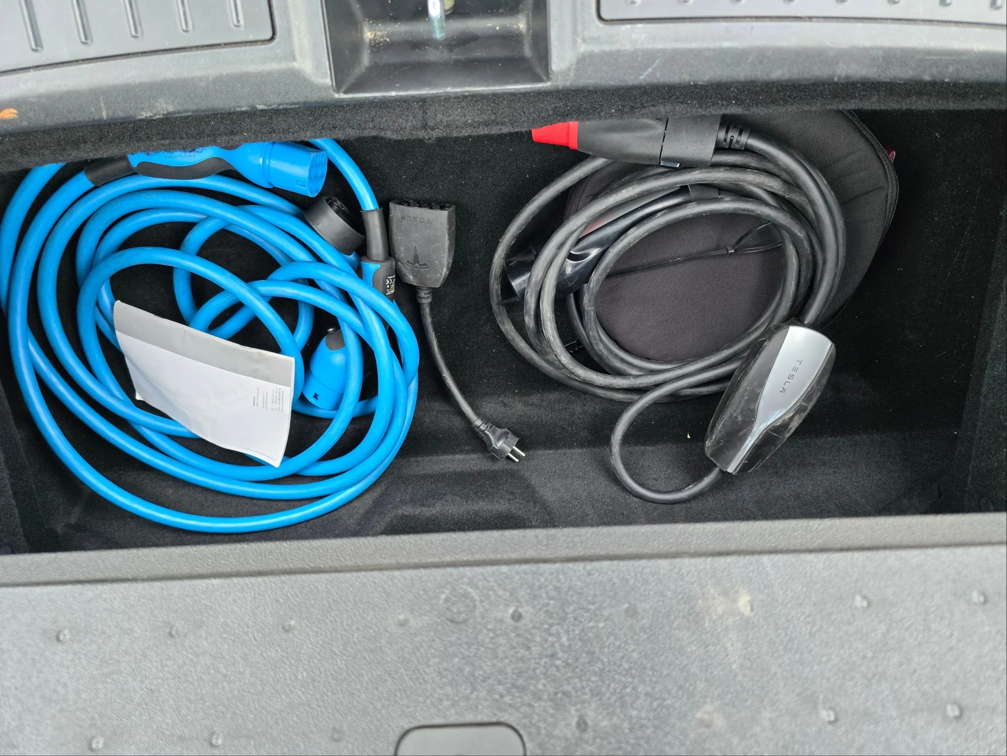 Tesla Model S 75D 75 kWh - Electric - Automatic - 107 hp - 103.376 km