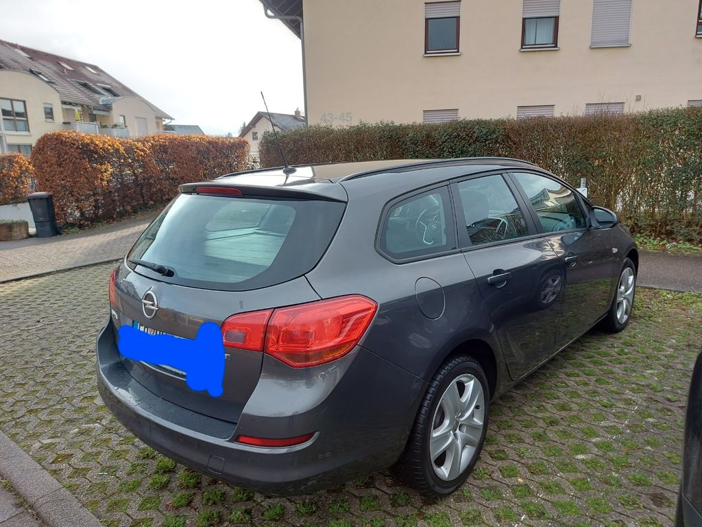 2011 Opel Astra