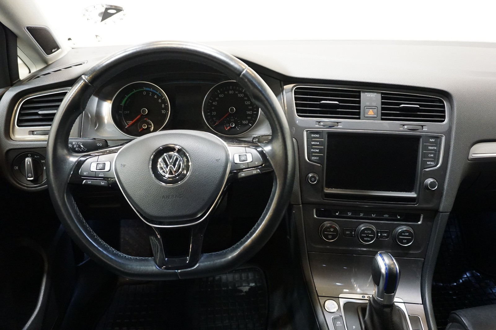 2015 Volkswagen e-Golf