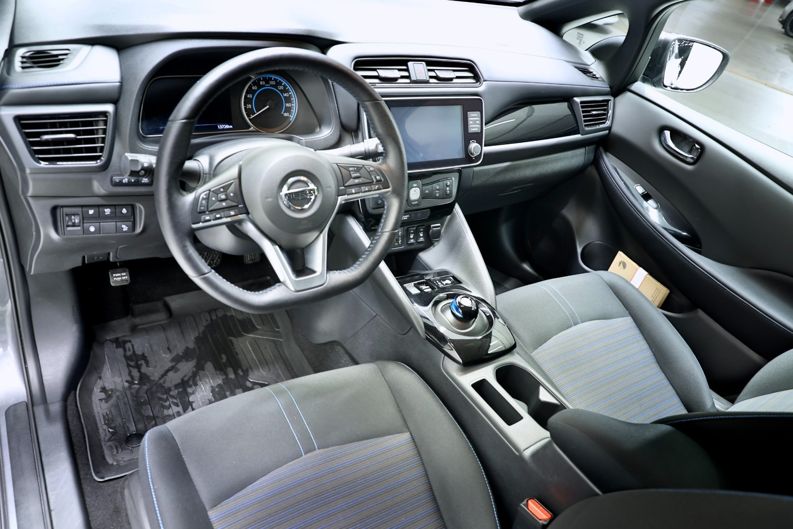 2022 Nissan Leaf