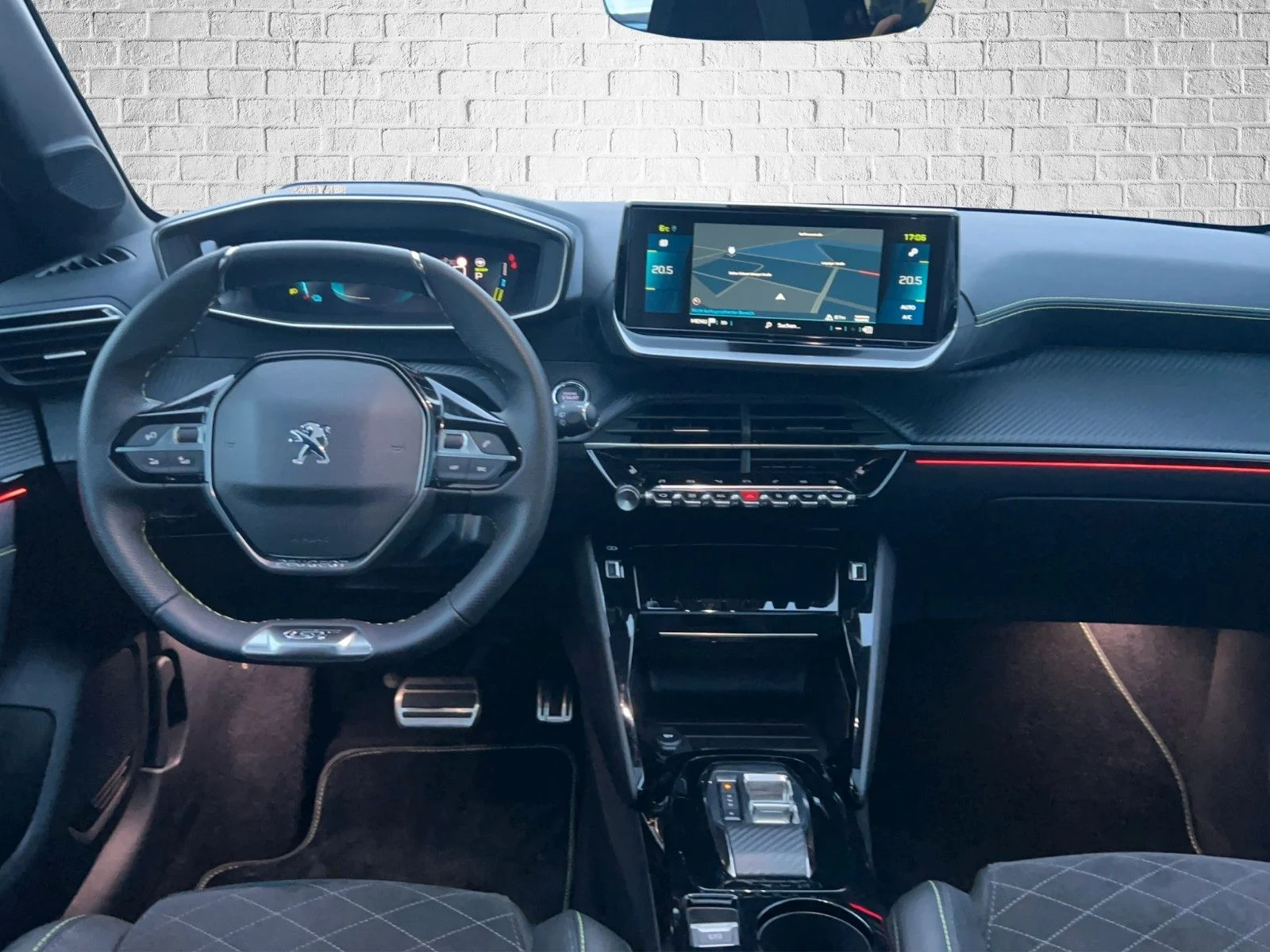 Peugeot e-208 2022