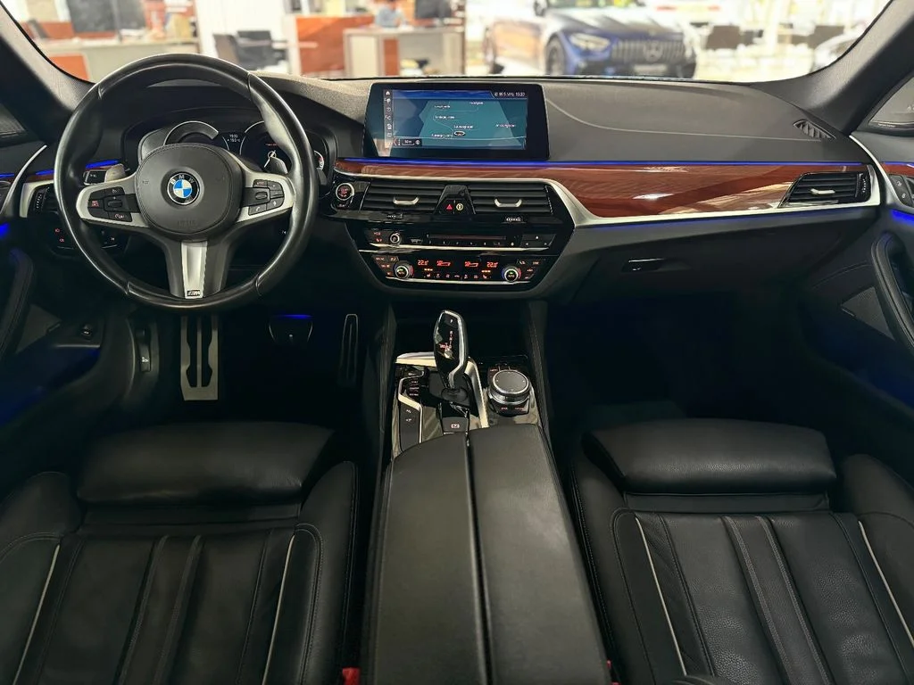 520d M Sport Panorama 360° HUD H/K Komfort Alarm