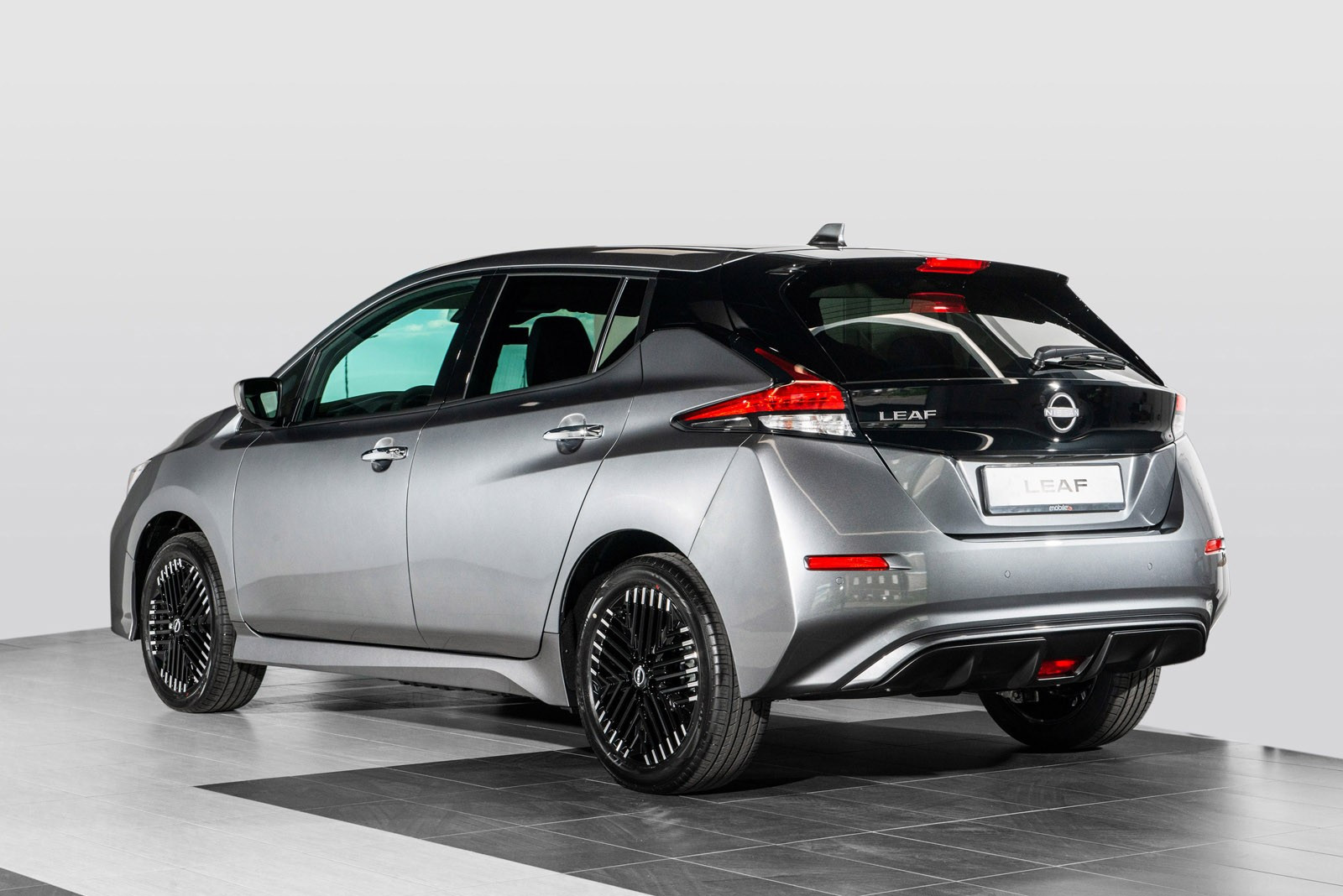 2023 Nissan Leaf