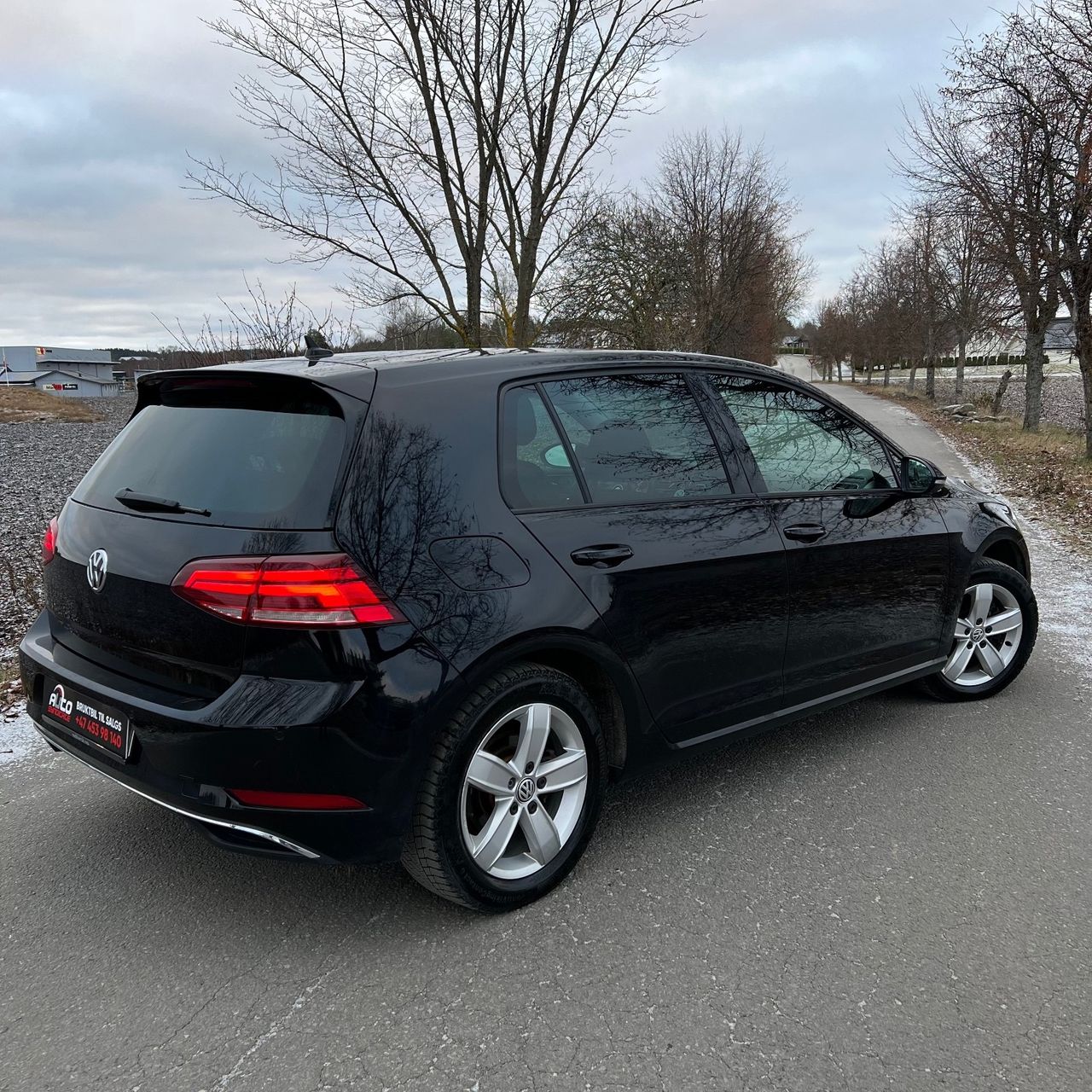 2017 Volkswagen e-Golf 35 kWh