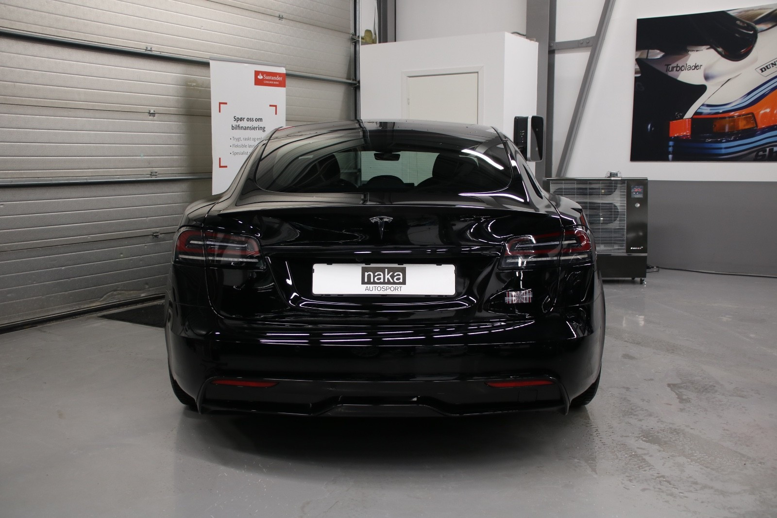 2022 Tesla Model S PLAID