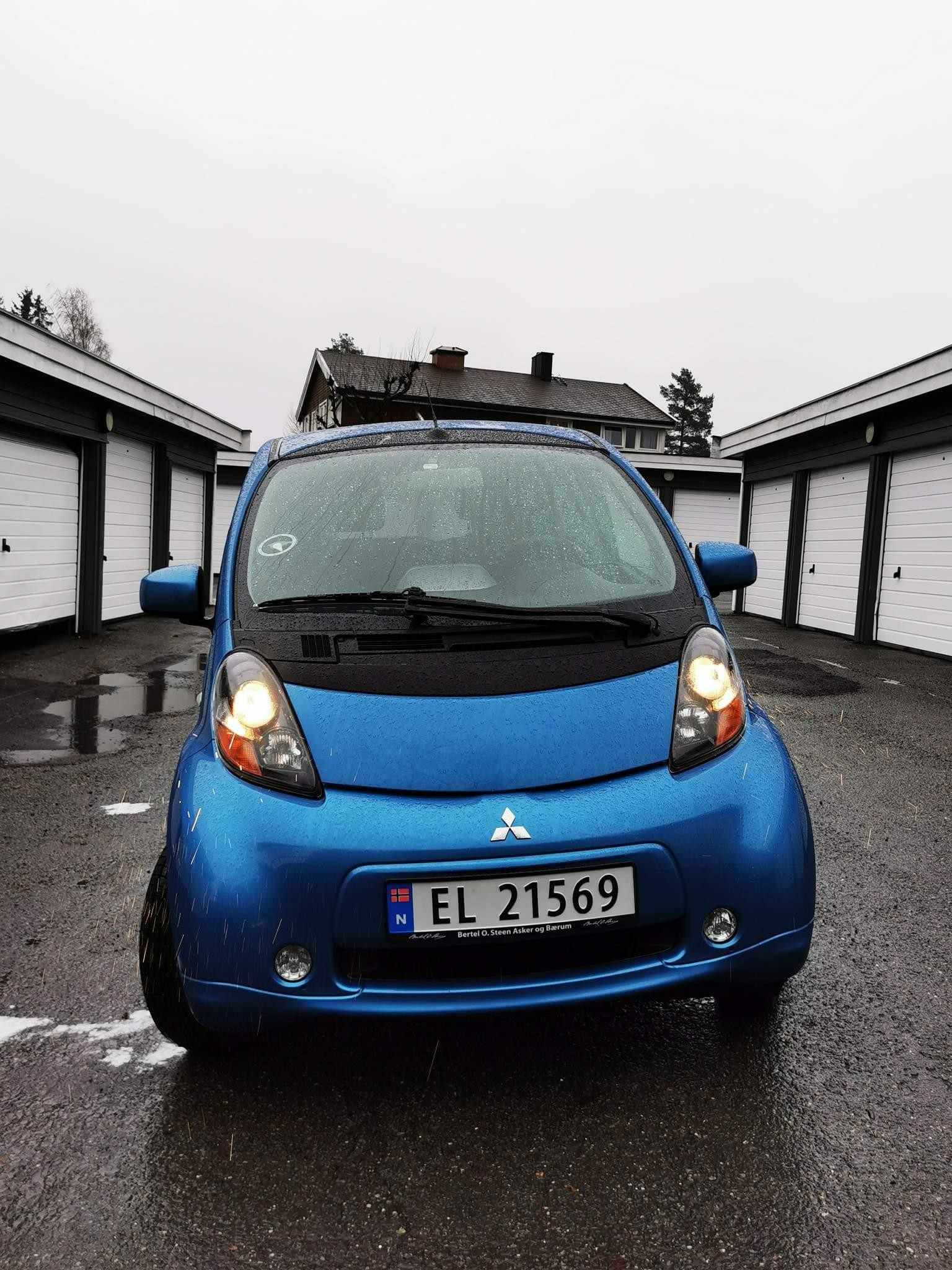 2013 Mitsubishi i-Miev