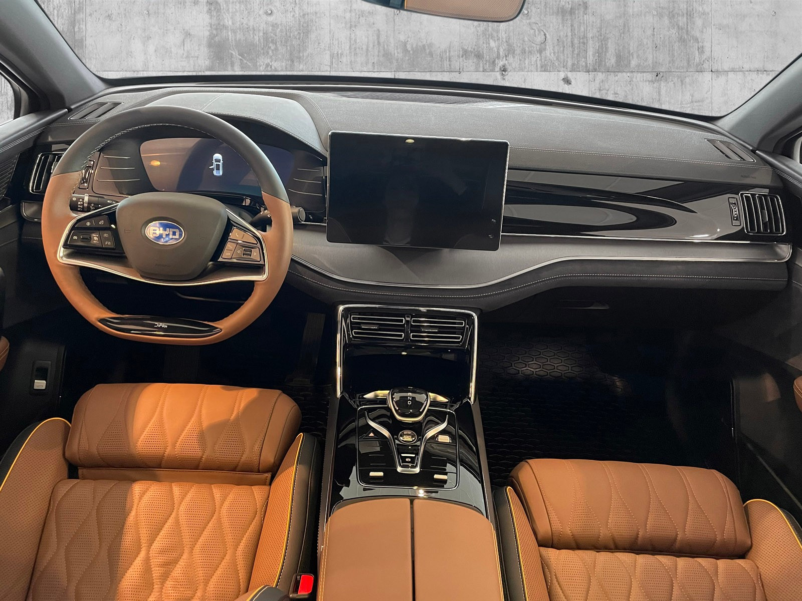 2022 BYD Tang