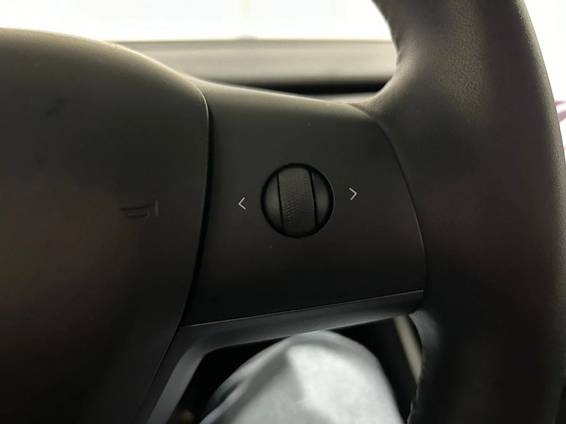 Tesla Model 3 Long Range - Electric - Automatic - 287 hp - 134.792 km
