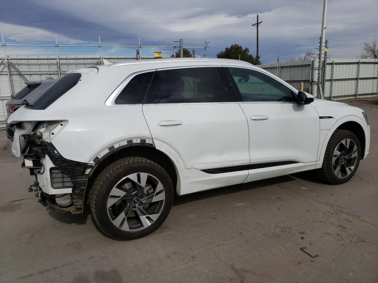 2022 AUDI E-TRON PREMIUM
