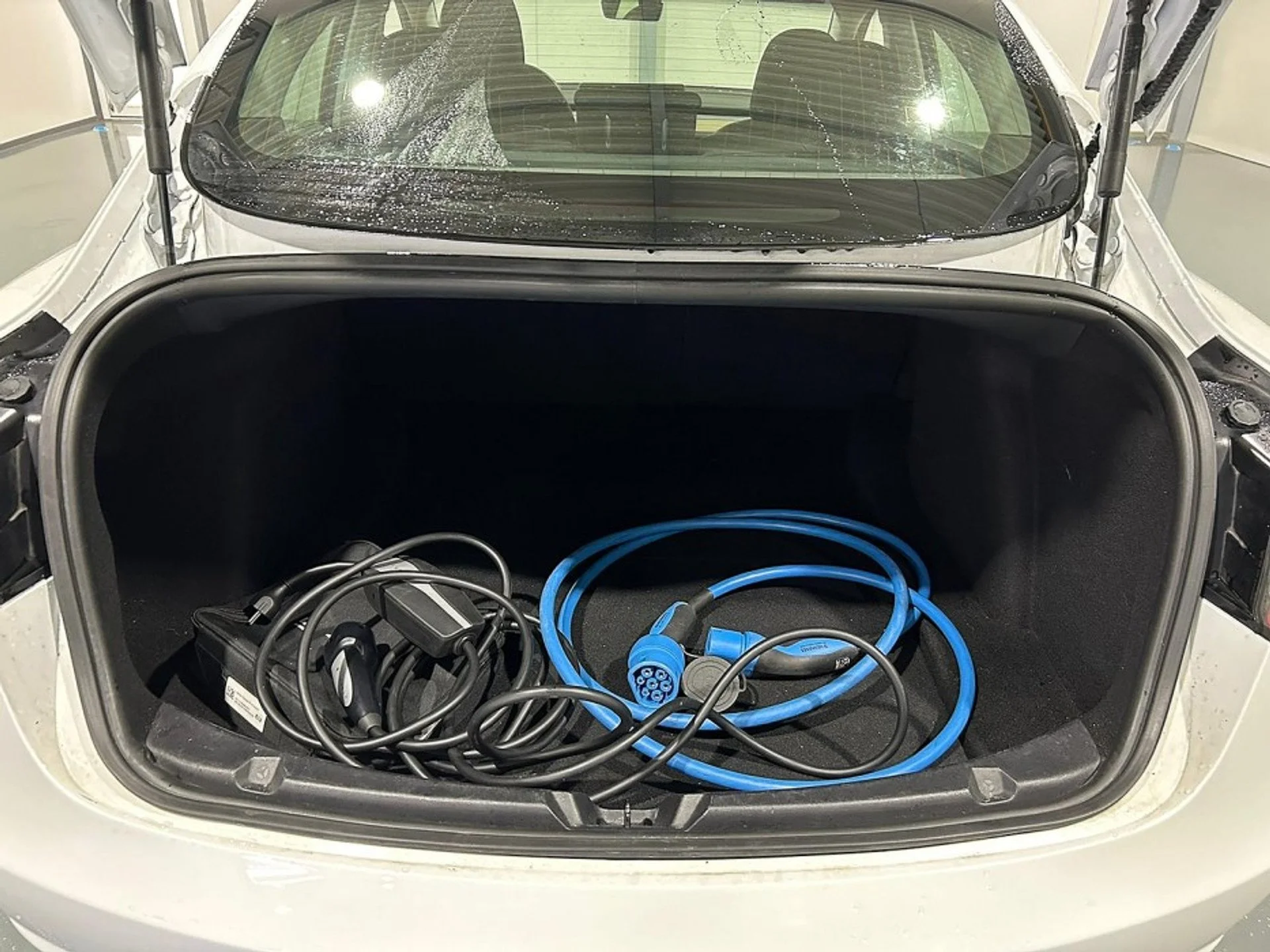 Tesla Model 3 Long Range - Electric - Automatic - 287 hp - 134.792 km