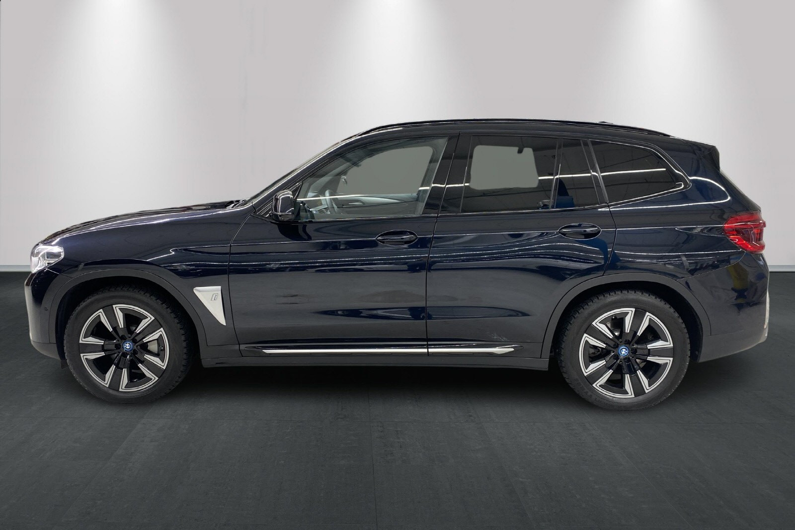 2021 BMW iX3