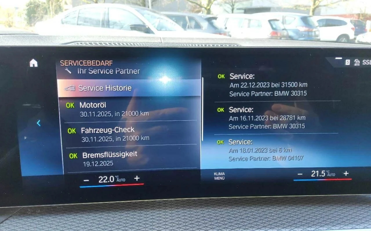BMW 3 Series Touring 330d - Hybrid - Automatic - 286 hp - 35.878 km