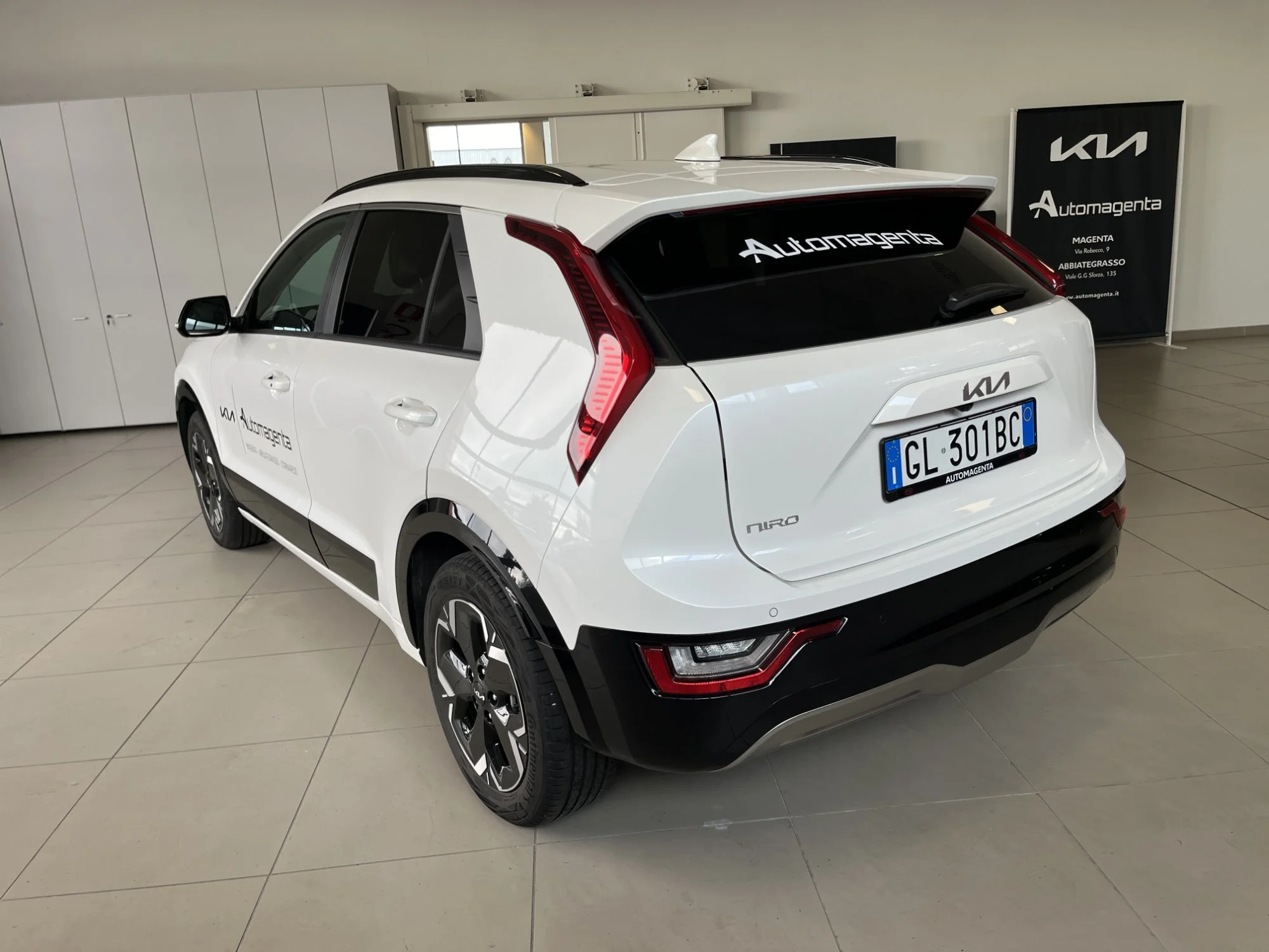 Kia Niro - Электрический - Автоматическое - 68 hp - 10.752 km