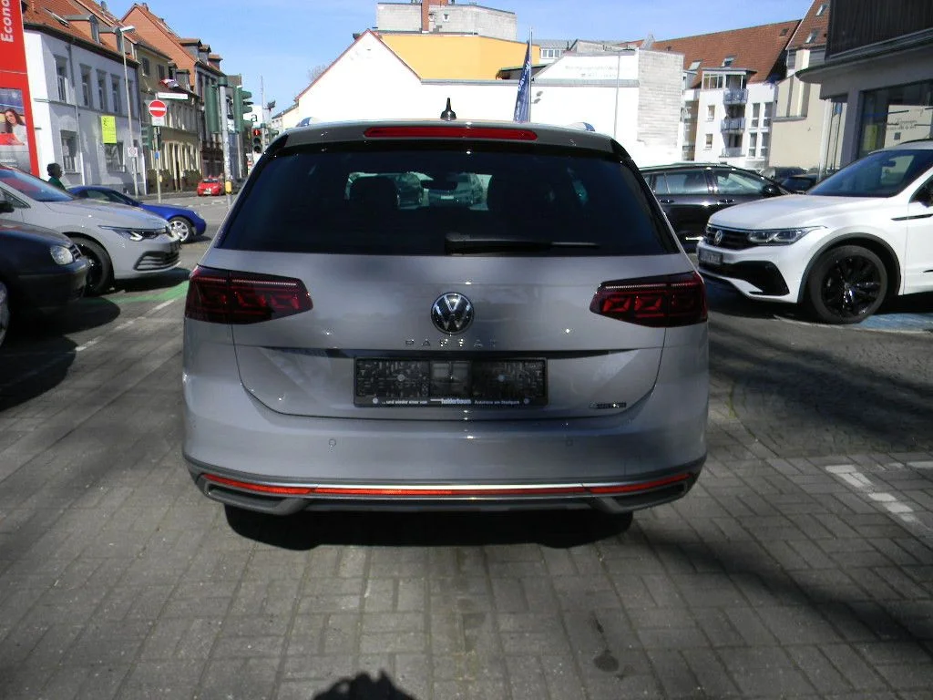 Volkswagen Passat Alltrack 2023