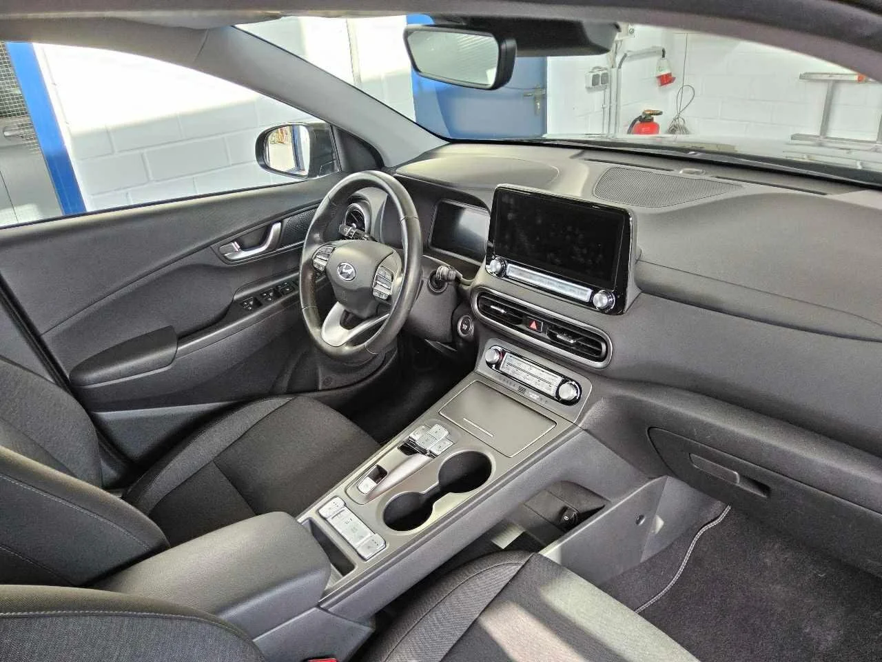 Hyundai Kona - Электрический - Автоматическое - 136 hp - 17.348 km
