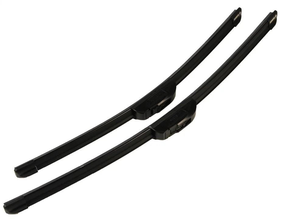 Щетка стеклоочистителя Bosch Aerotwin 530/450мм 3397118901