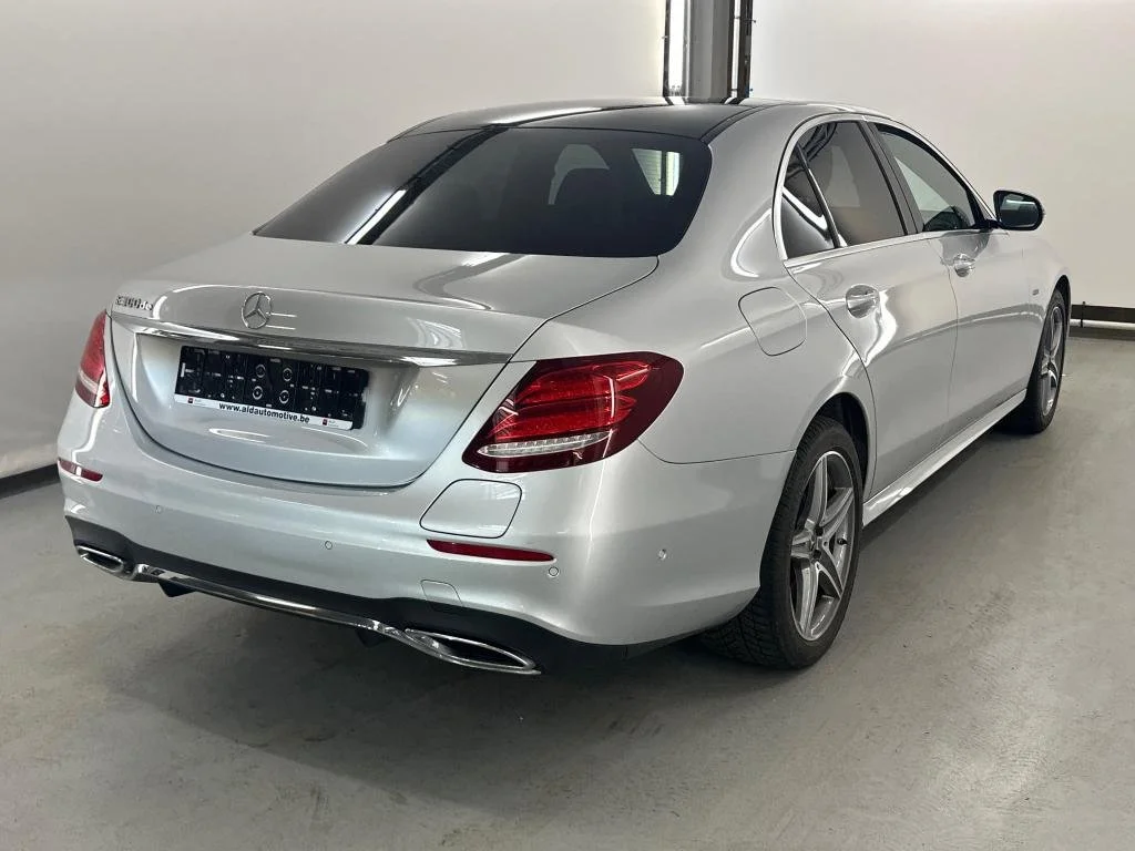 Mercedes-Benz E 300 Business - Смешанное - Автоматическое - 194 hp - 69.351 km