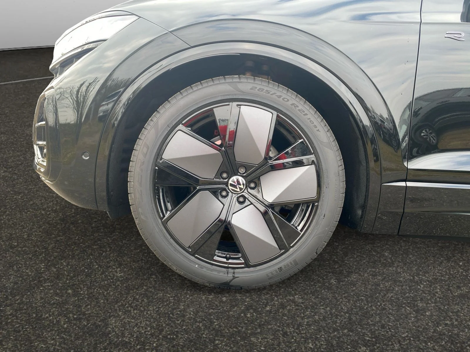 Volkswagen Touareg R-Line 3,0 TDI 2025