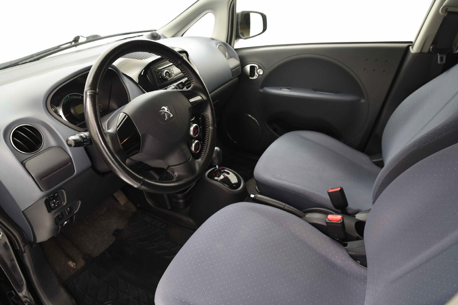 2015 Peugeot iOn