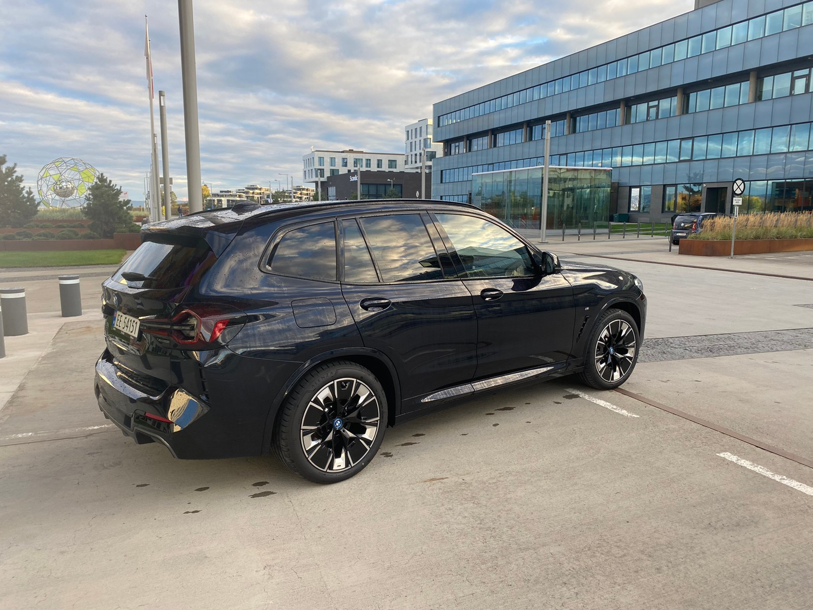 2022 BMW iX3