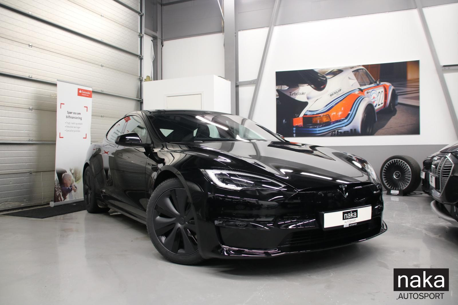 2022 Tesla Model S PLAID