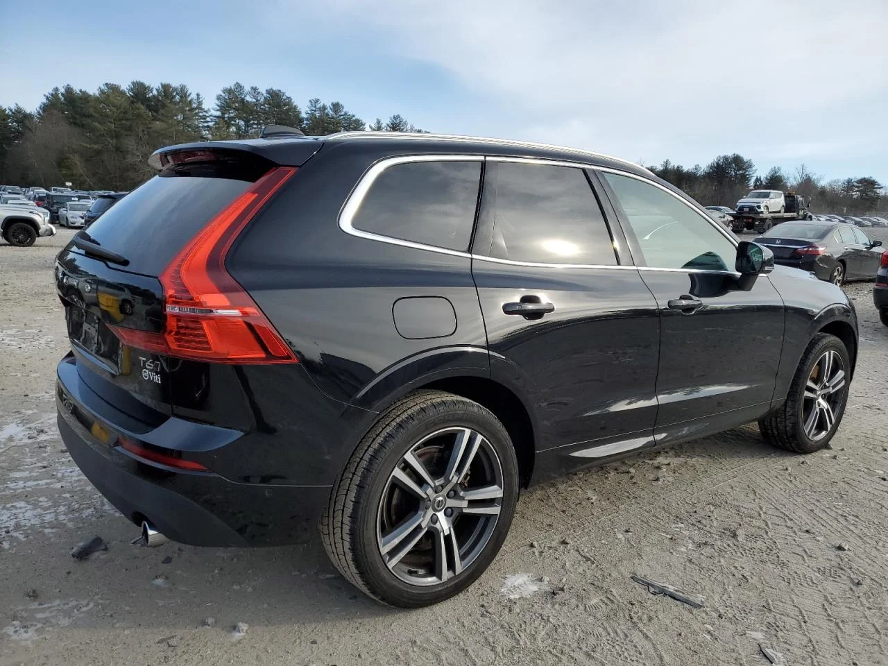 2019 VOLVO XC60 T6 MOMENTUM