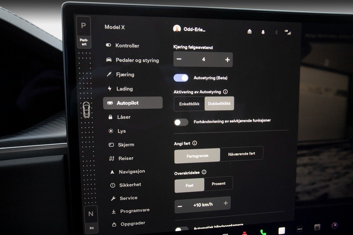2022 Tesla Model X PLAID