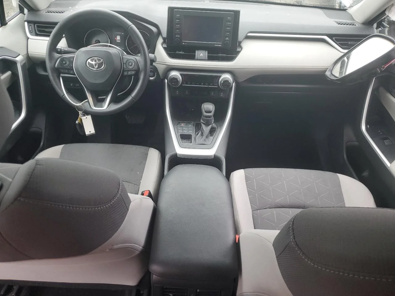 TOYOTA RAV4 XLE  2022