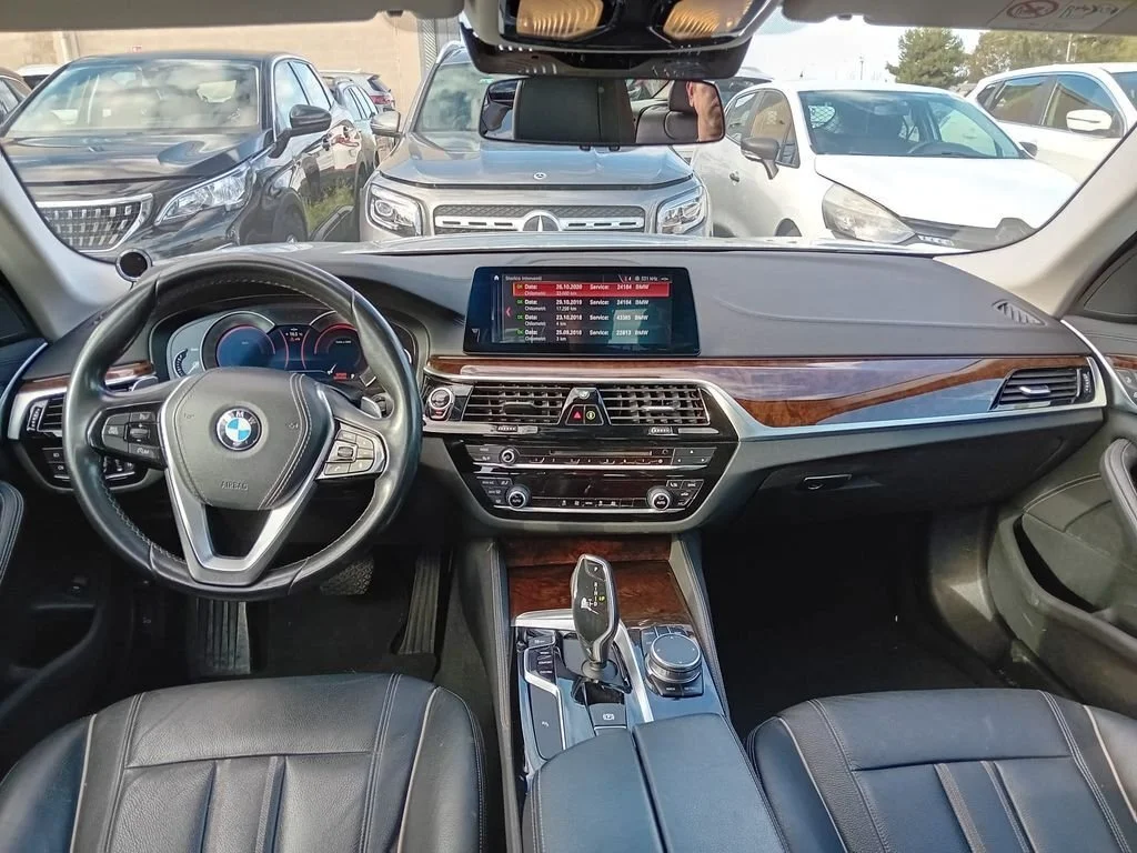 BMW 5 Series Touring 520d Luxury - Diesel - Automatic - 190 hp - 105.211 km