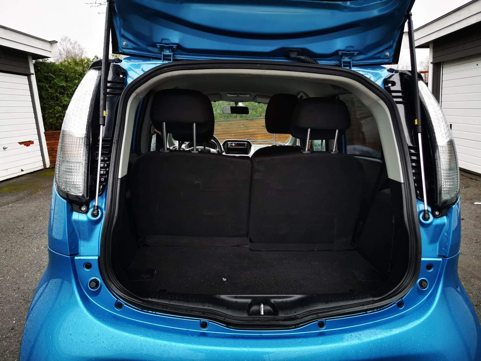 2013 Mitsubishi i-Miev