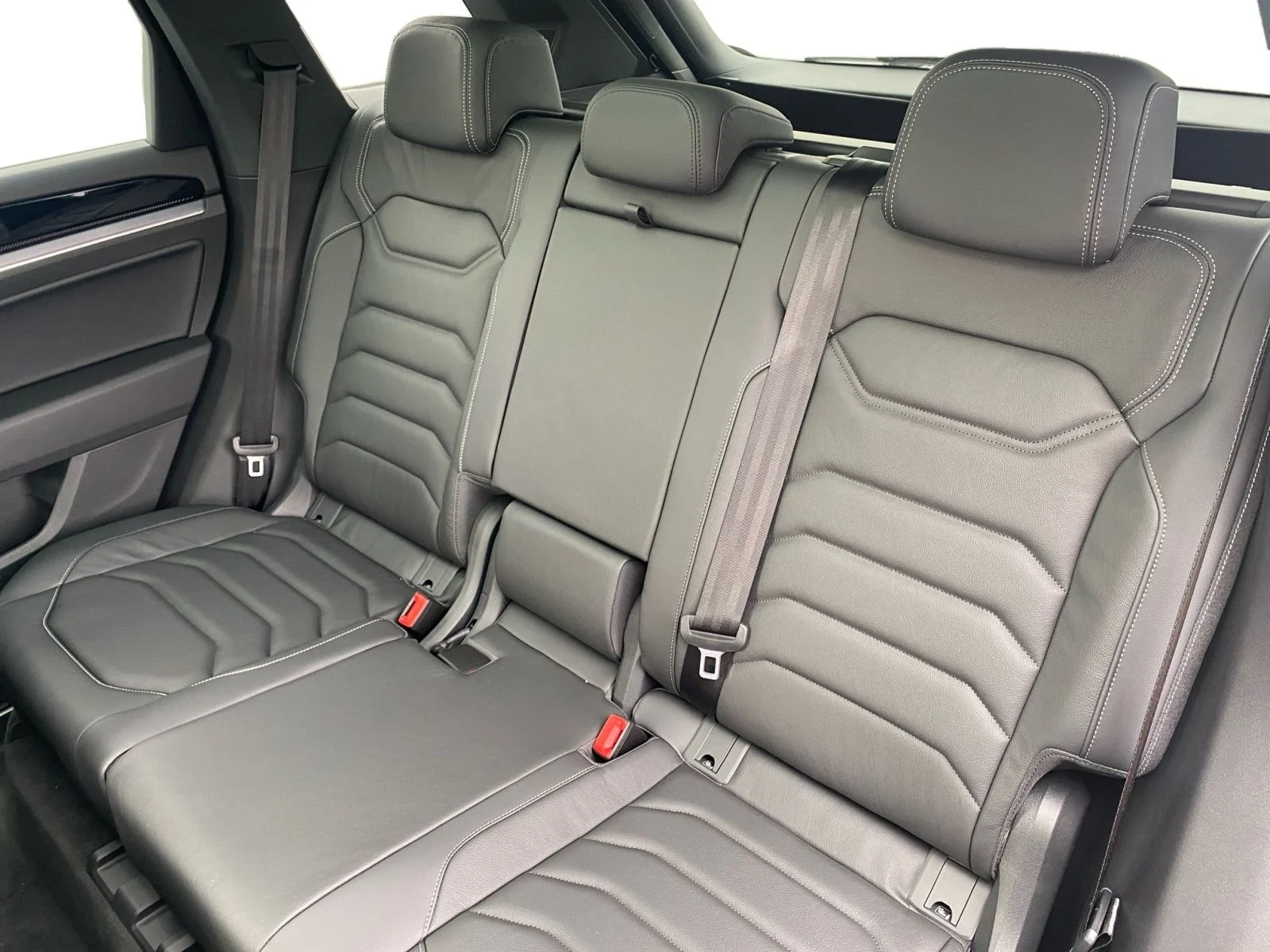 Volkswagen Touareg R-Line 3,0 TDI 2025