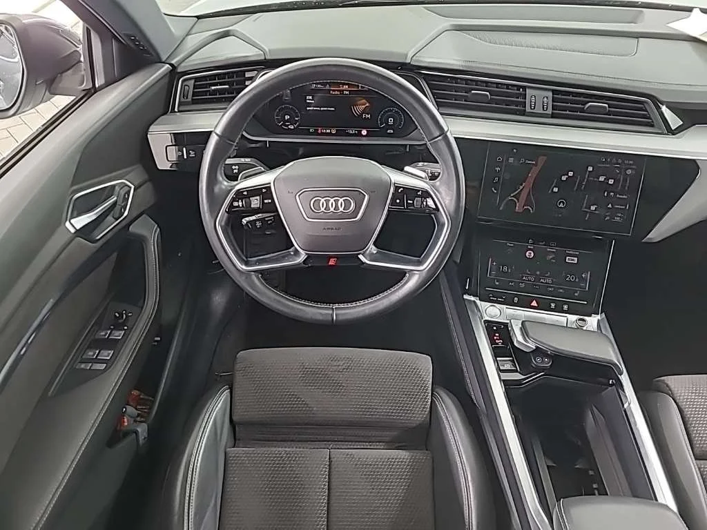 Audi E-Tron 50 Launch Edition - Quattro - Electric - Automatic - 313 hp - 61.920 km
